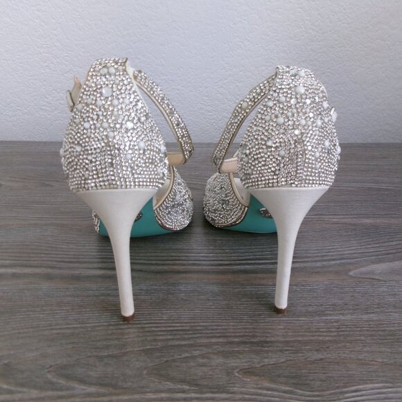 Betsey Johnson BAYLI Crystals and Pearls High Heels Shoes 6 White Open Toe - Picture 11 of 15